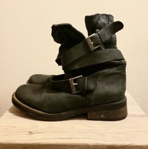 Steve Madden Boot